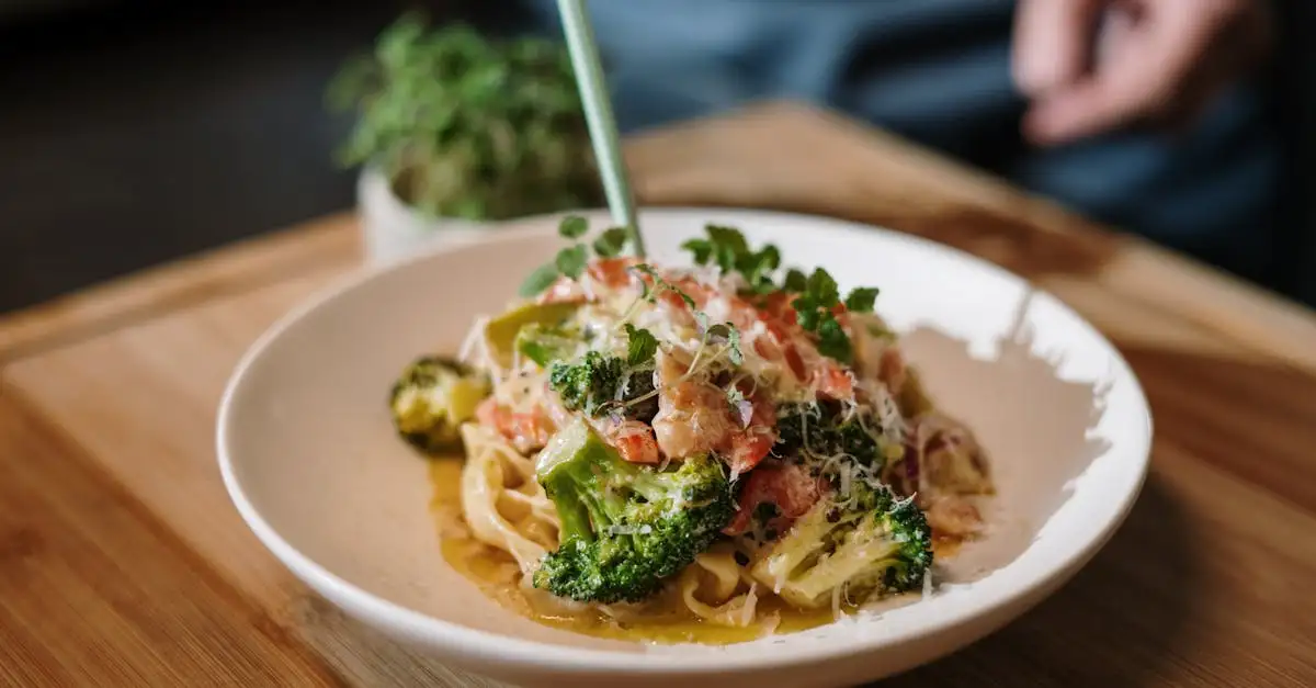 Broccoli met kaas: een heerlijk en eenvoudig gerecht.