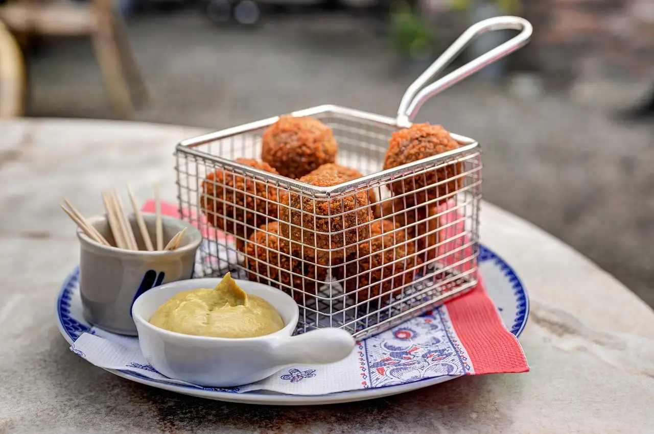 Kaas bitterballen: de lekkerste snacks voor elk moment