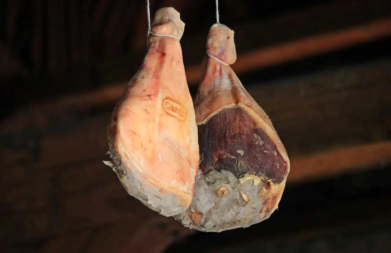 Lof met ham en kaas uit de oven maken