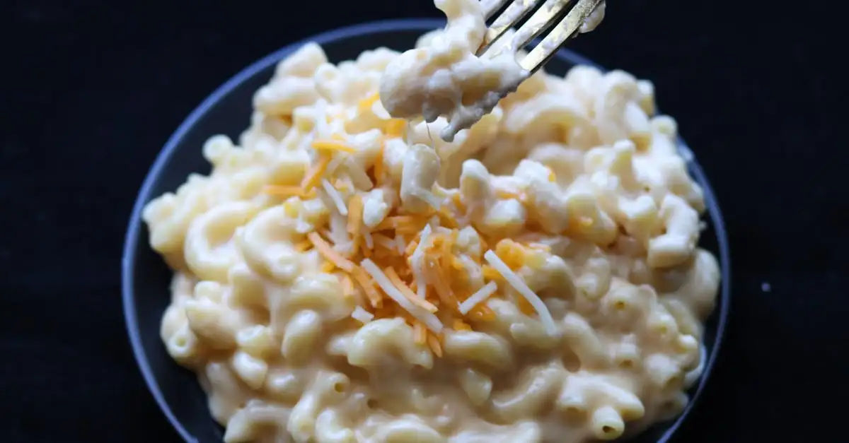 Macaroni ovenschotel kaas ham
